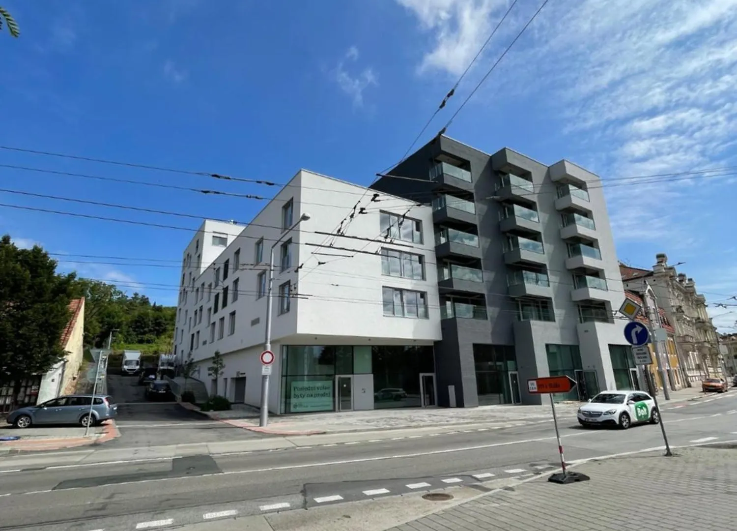 H52 Apartments Brno 0*,