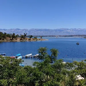 https://apartments-ventura-nin.hotelinzadar.com