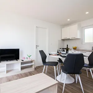 https://luxury-mobile-homes-liza.hotelinzadar.com